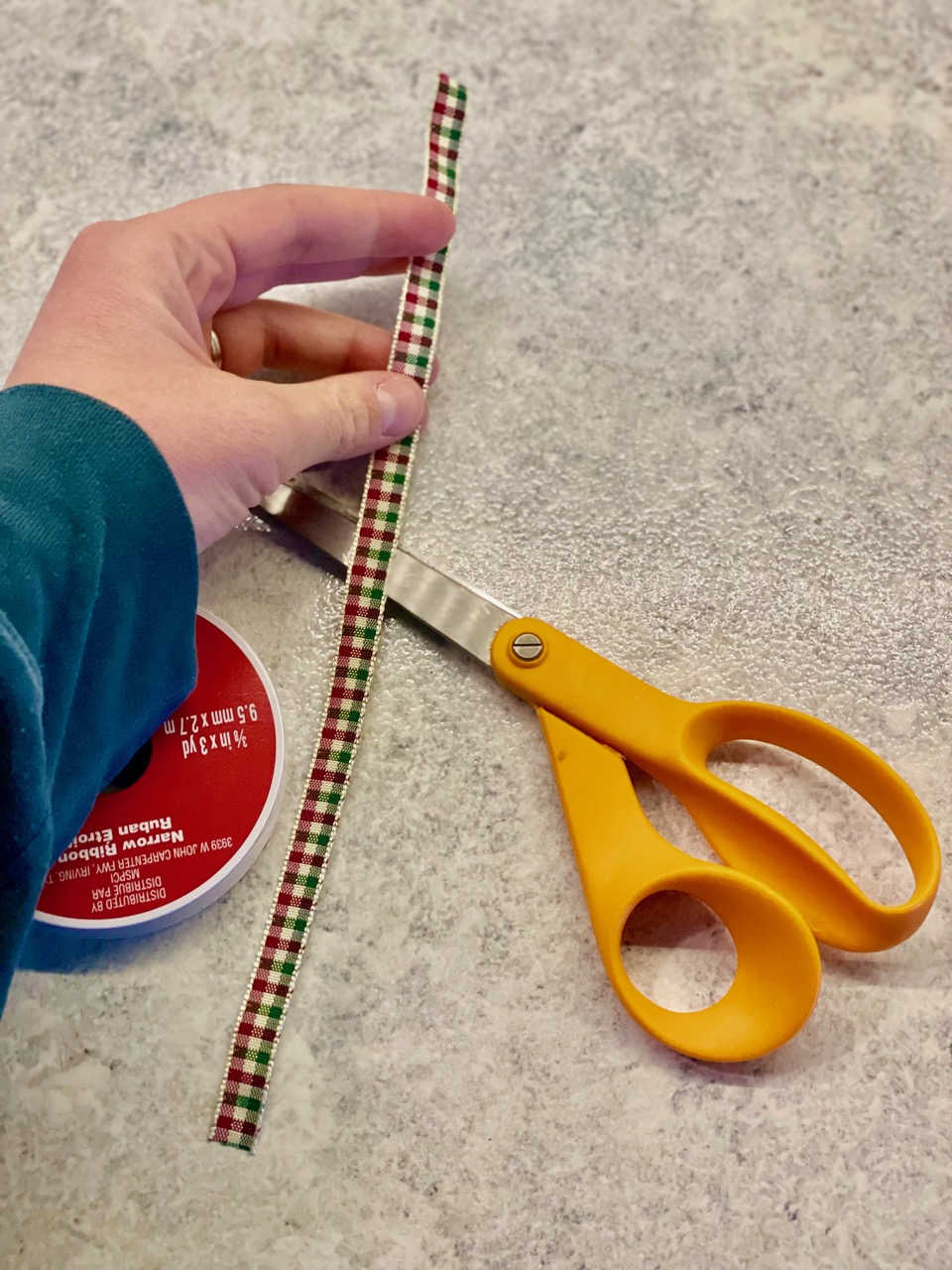 cut ribbon for ornaments