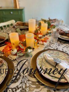 a thrifty Thanksgiving table