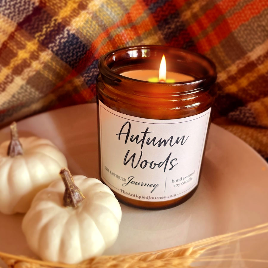 a hand poured Fall candle 'Autumn Woods'