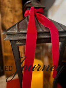 Decorating with Ribbon for Christmas: Budget-Friendly Elegance on a Dime